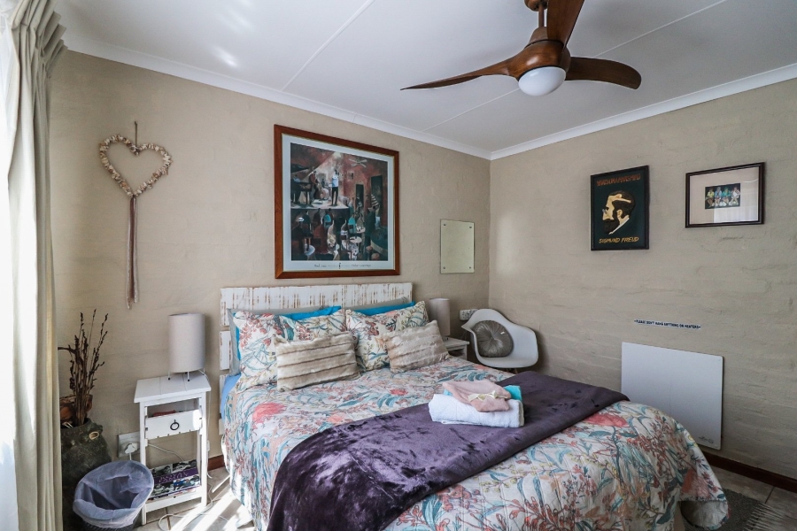 4 Bedroom Property for Sale in De Kelders Western Cape